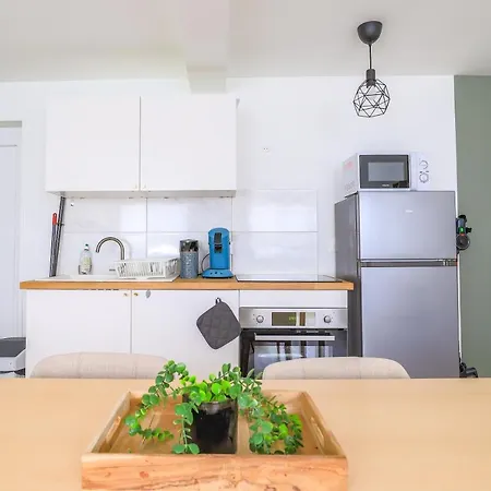 Apartamento Uno Avec Parking Privé Gratuit *